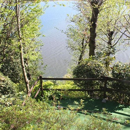 Casa Vacanze Tana Della Volpe Ispra Kültér fotó