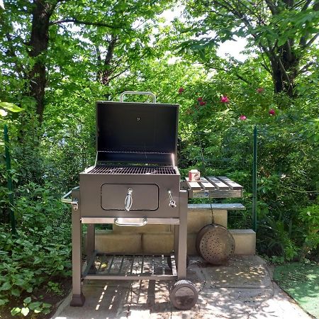 Casa Vacanze Tana Della Volpe Ispra Kültér fotó
