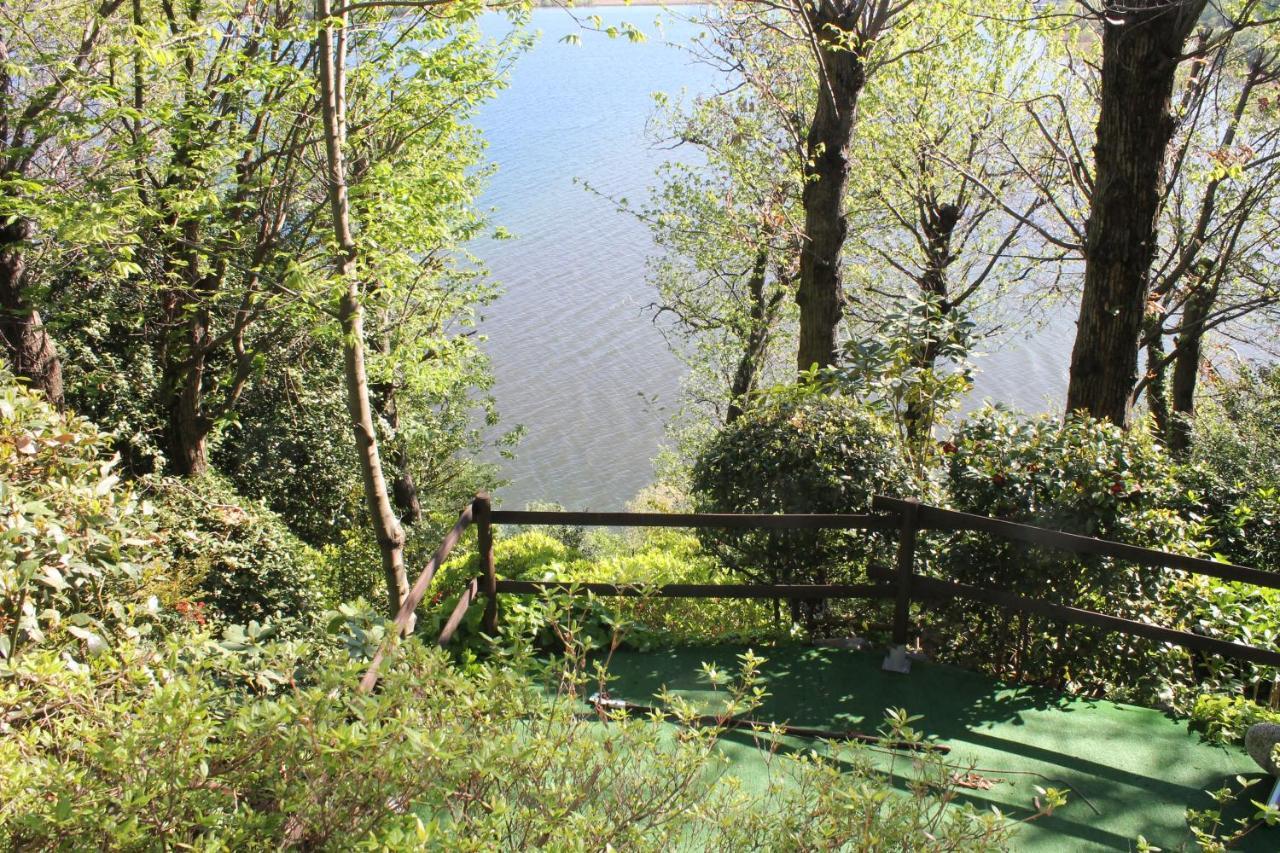 Casa Vacanze Tana Della Volpe Ispra Kültér fotó